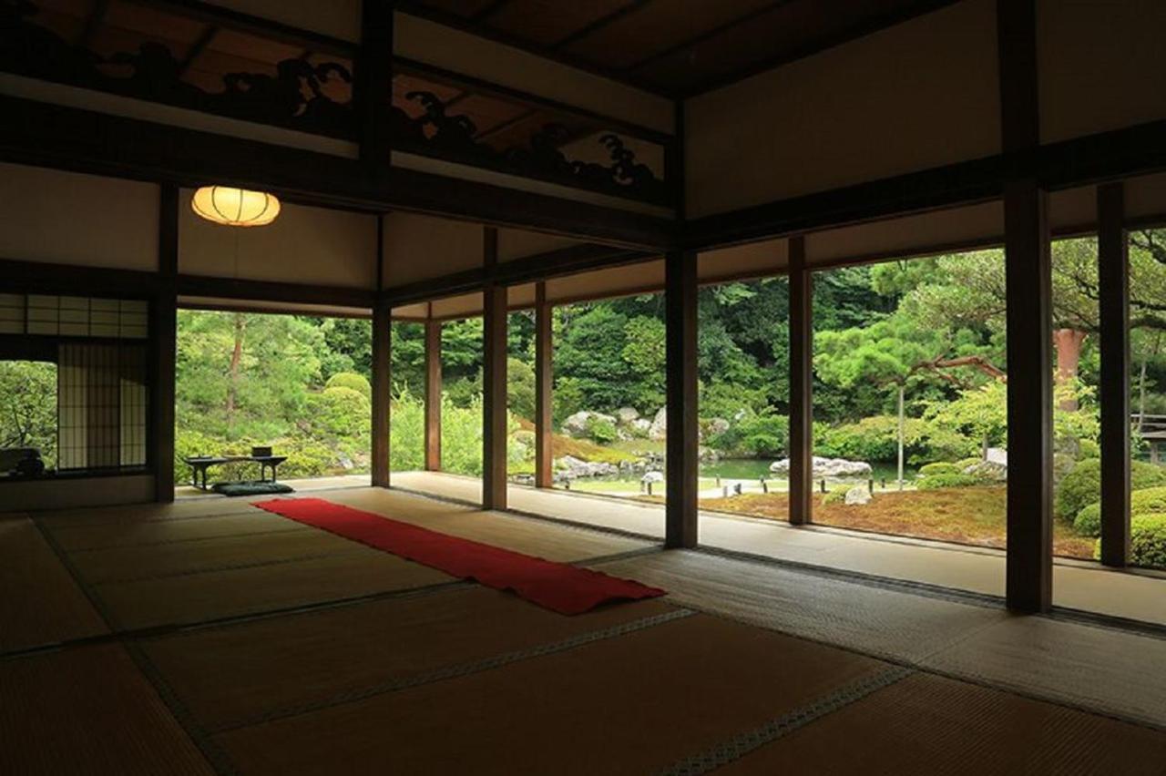 Вилла 町屋 泉東山 Machiya Izumi Higashiyama Giommachi Экстерьер фото